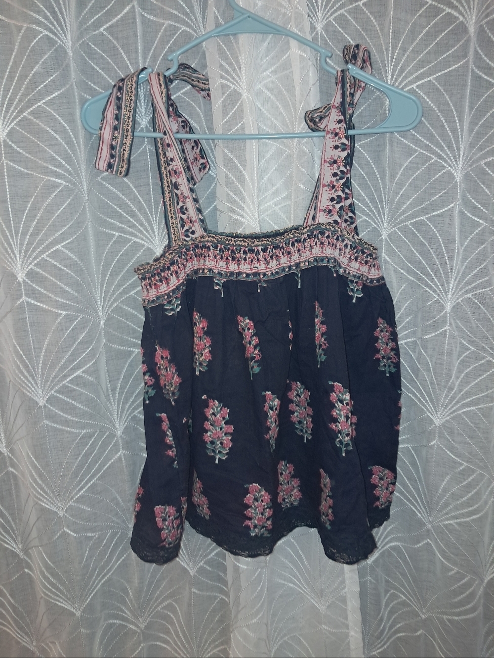 M.A.B.E. brand Women's size medium, 100% cotton top - Picture 4 of 8